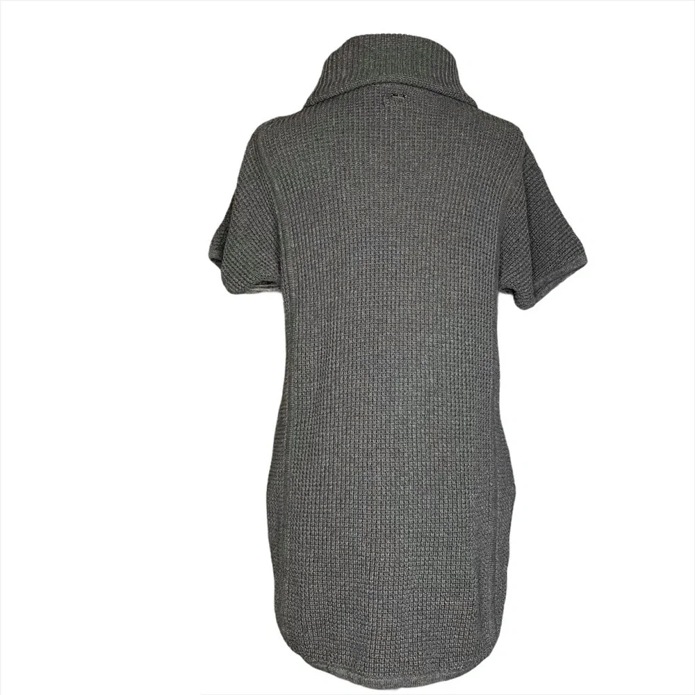 UGG description cowl